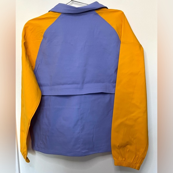 The North Face NWT Quarter-Zip Pullover Windbreaker in Summit Gold/Periwinkle - Picture 5 of 6